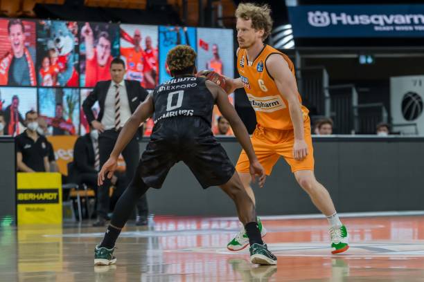 他们展开了 他们展开了