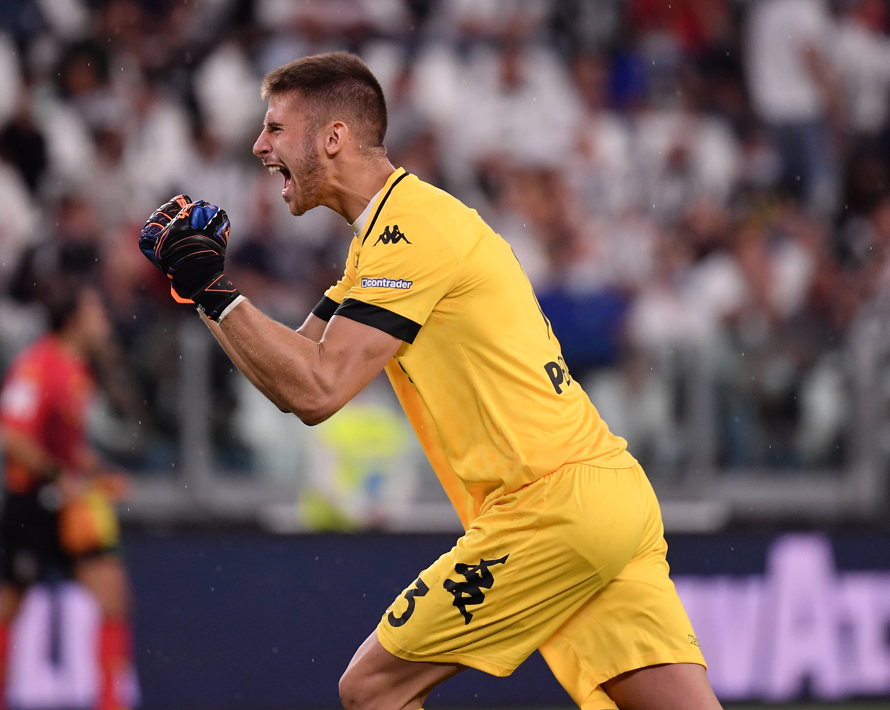 防守意识提 防守意识提